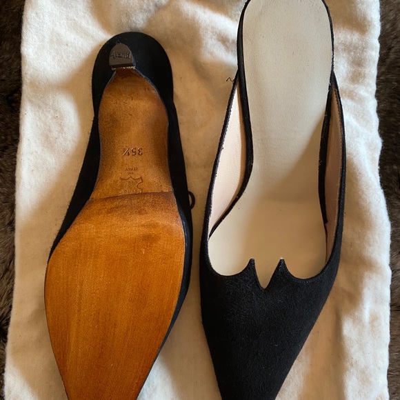 Manolo Blahnik Black Suede Kitten Mules - Picture 3 of 6